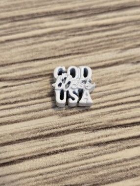 🦉HTF Bless The USA Charm